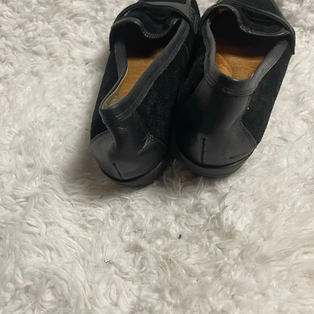 Nurture leather black suede slip on loafers rubber soles SZ10M